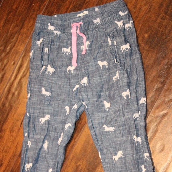 3/$20 🏷 Hatley Faux Denim Pants Size 5 - Picture 2 of 3